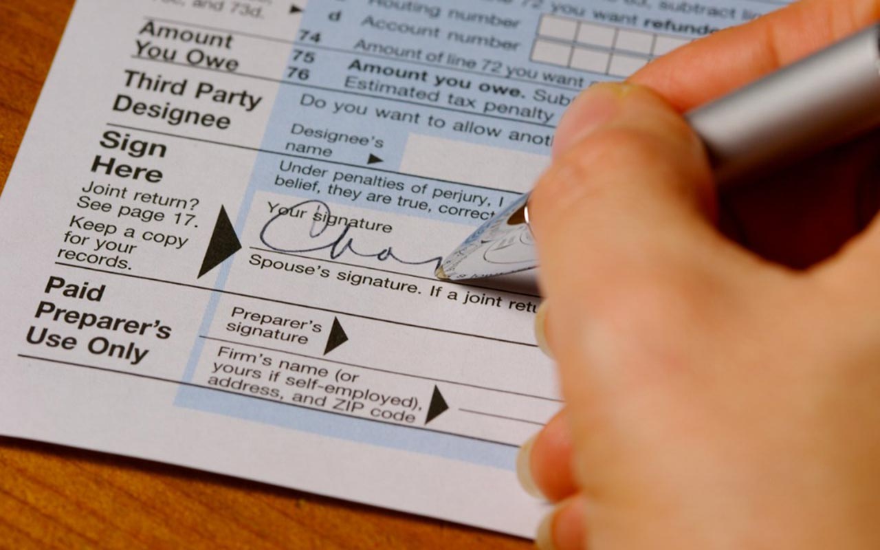 Your-Guide-to-Understanding-Household-Employer-Paperwork-in-2024